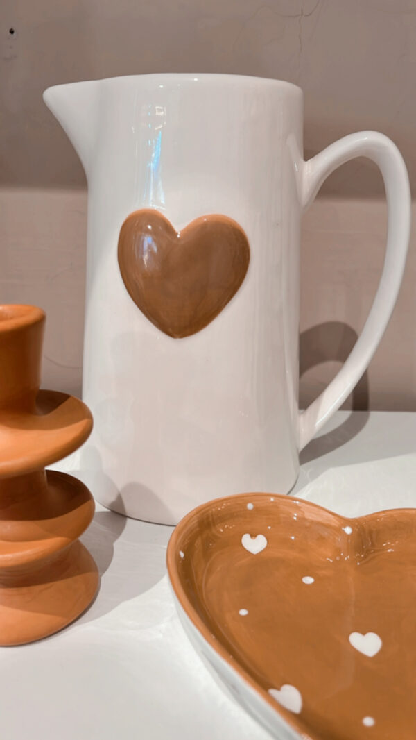 pichet carafe coeur marron opjet