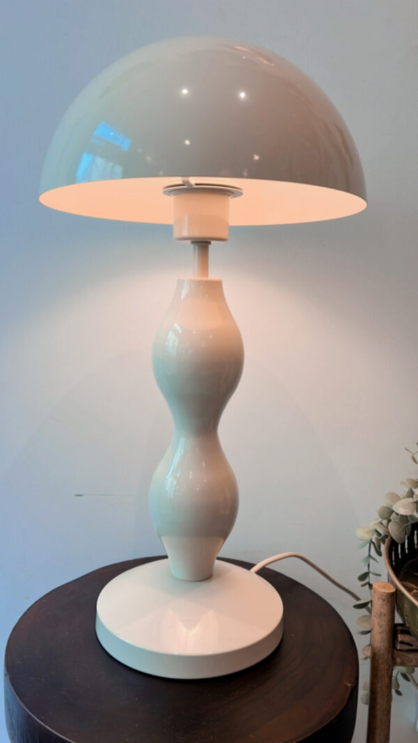 lampe nini sur pied opjet