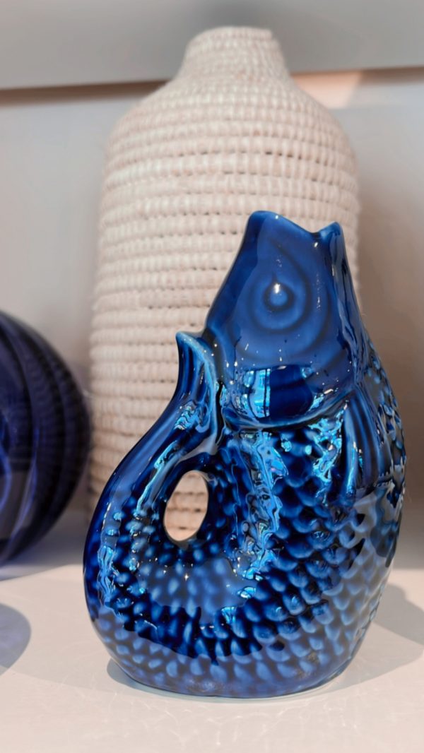vase bleu majorelle poisson