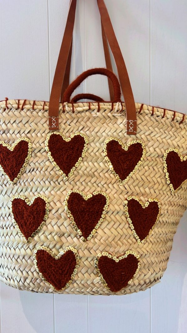 panier coeur marron