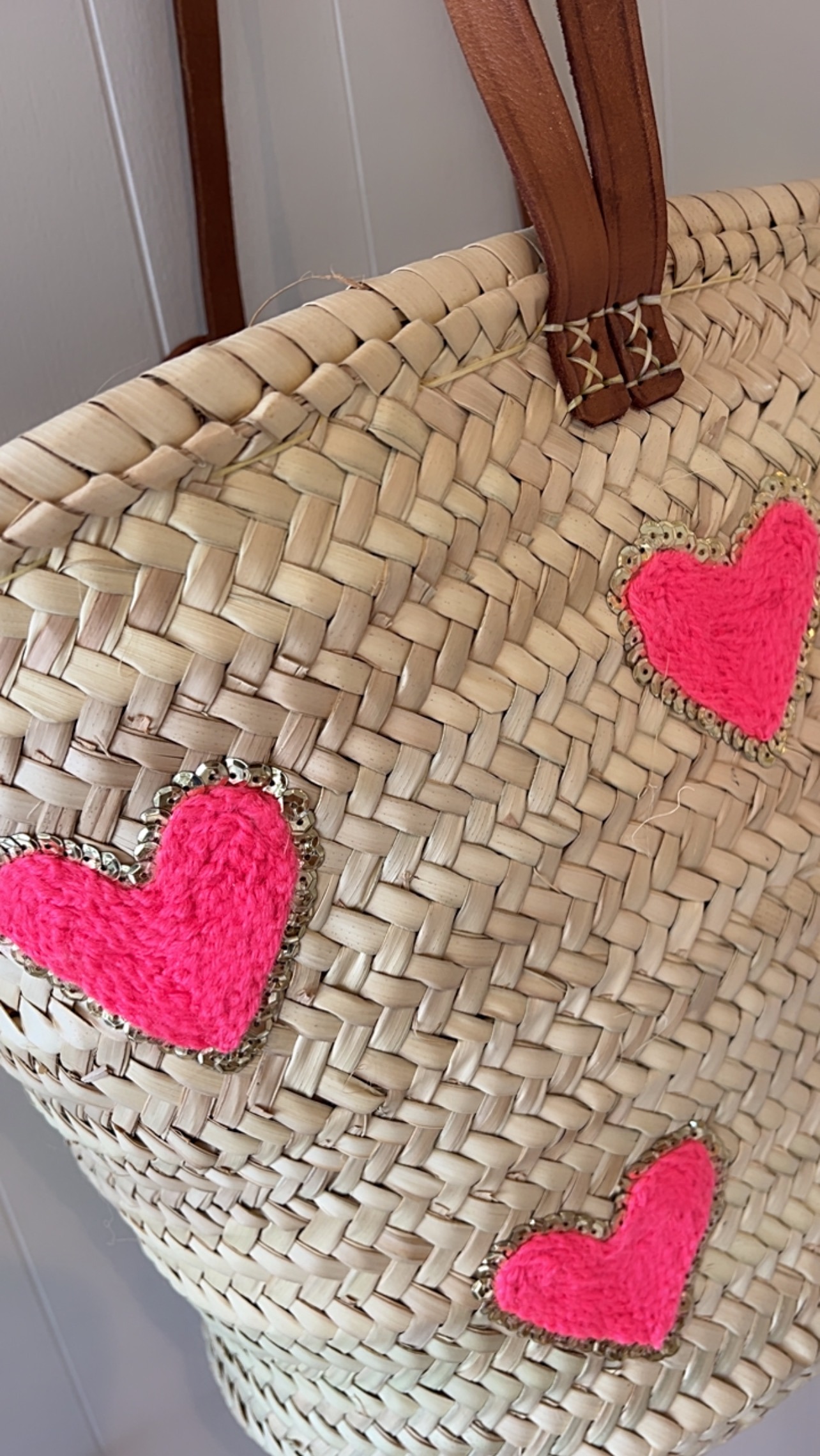 panier artisanat marocain rose fluo